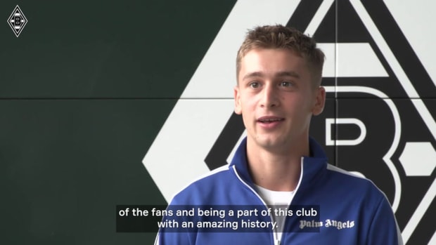 Gladbach sign Oscar Fraulo